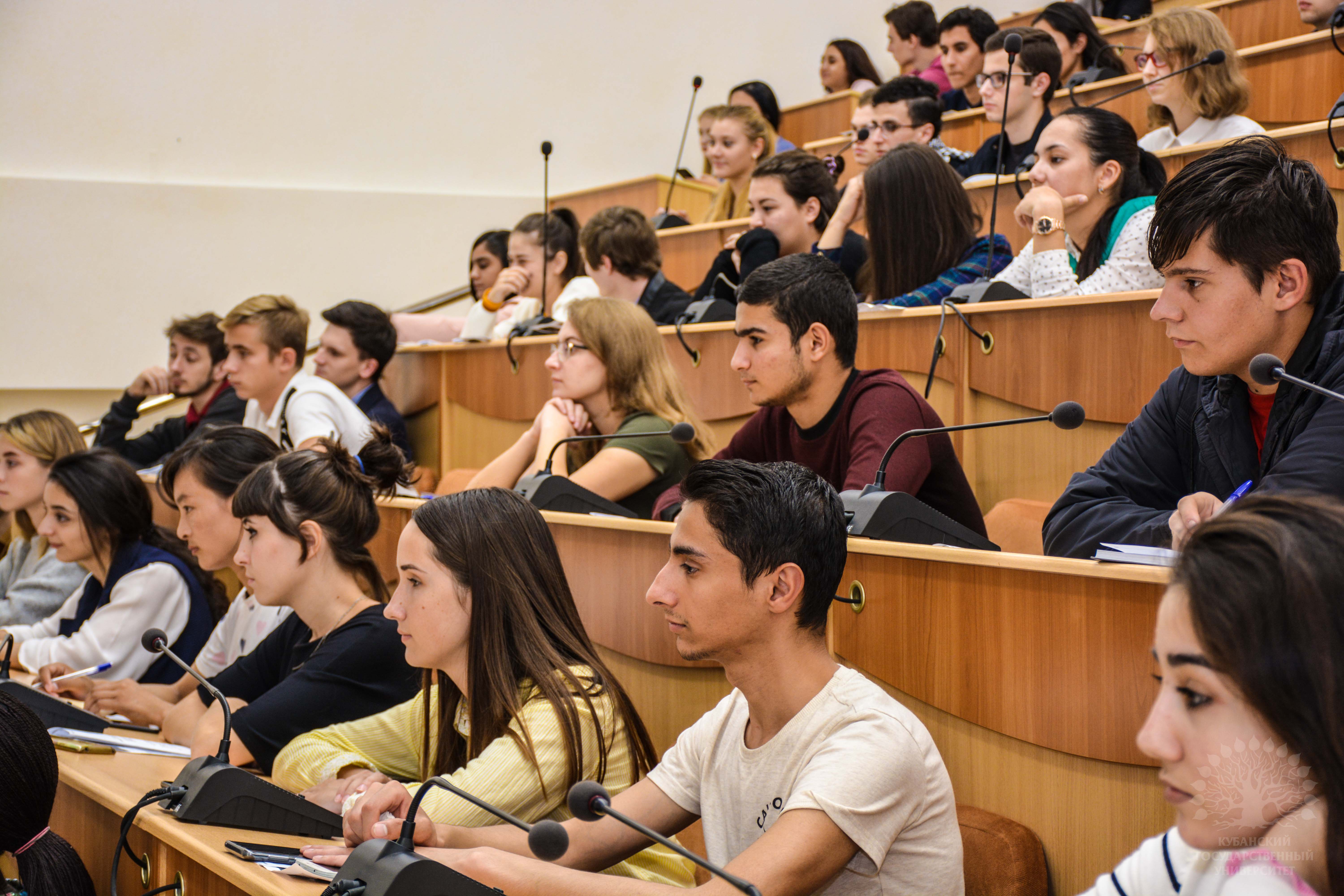 University culture. Студенты КУБГУ. Иностранные студенты КУБГУ. Кубанский университет культуры. КАЛМГУ фестиваль иностранных студентов.