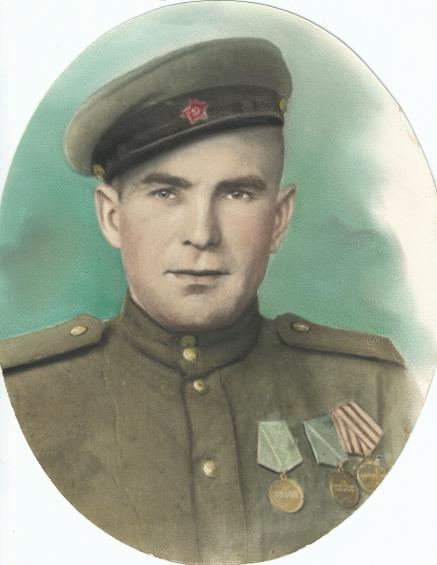 Лобов Василий, 1945 год, автор неизвестен, личный архив семи Гришаевых; фото предоставила Нежебицкая И.