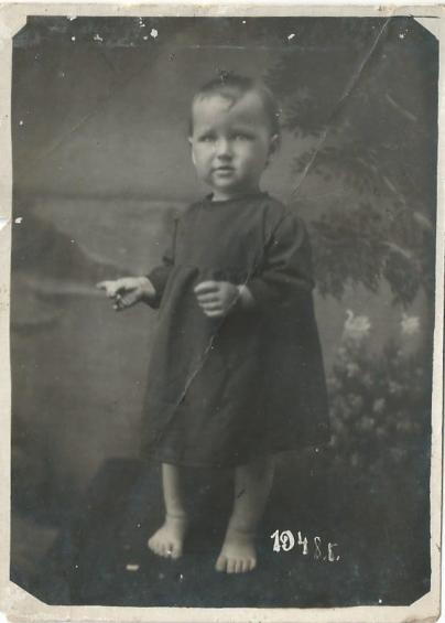Призова Валентина (моя бабушка), 1948 г., автор неизвестен, личный архив семьи Призовых; предоставила Нежебицкая И.
